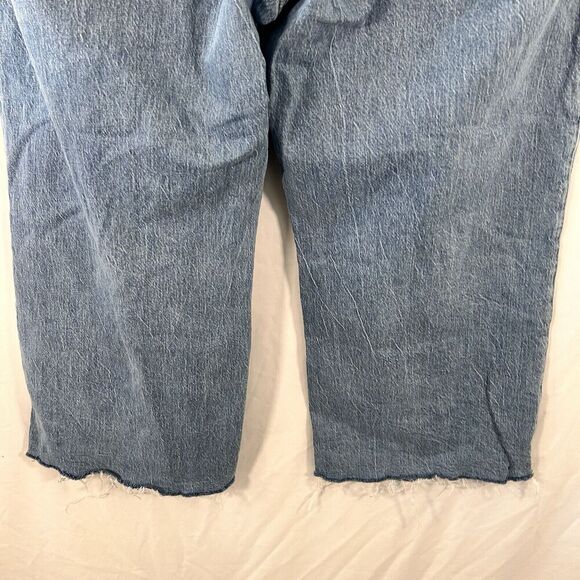 J. Crew Jeans Women's 35 Light Wash Denim Wide Leg Cropped Raw Hem Cotton Blend - Picture 9 of 10